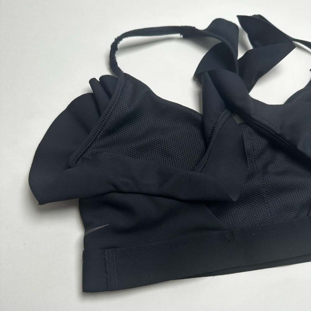 Nike Women Indy Feature Femme Ruffle Sports Bra in Black Medium - Picture 3 of 6